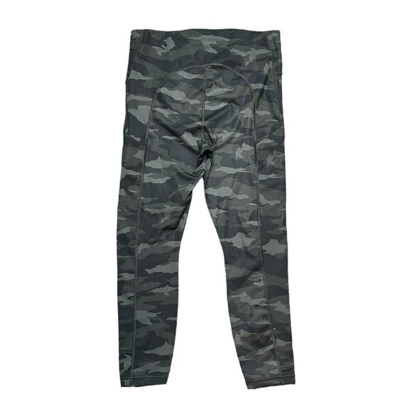 ATHLETA Ultimate 7/8 Tight Leggings Green Camo Size Medium - Picture 3 of 7